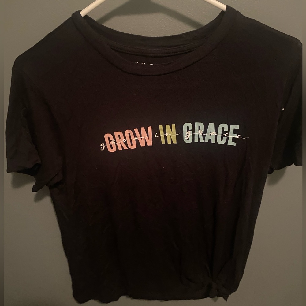 Pretty Rebel Shirt. size m